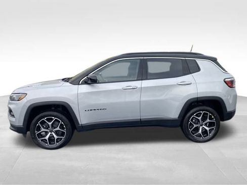 New 2026 Jeep Compass Limited image 4