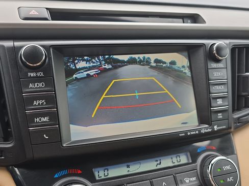 Used 2016 Toyota RAV4 XLE w/ Convenience Package FWD image 23