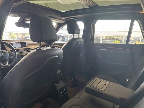 Used 2020 BMW X1 xDrive28i image 19