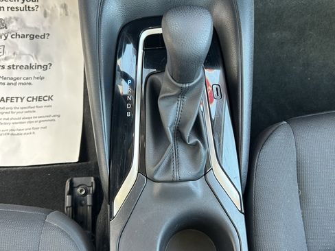 Certified 2024 Toyota Corolla LE image 30