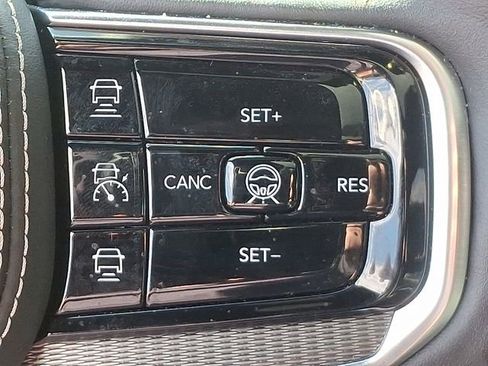 Used 2023 Jeep Grand Wagoneer Series II w/ Quick Order Packagew 28T AWD/4WD image 23