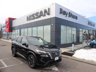 Certified 2025 Nissan Rogue SV