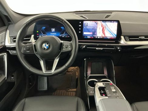 Certified 2025 BMW X1 xDrive28i w/ Convenience Package AWD/4WD image 9