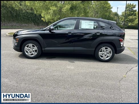 New 2027 Hyundai Kona SE FWD image 4