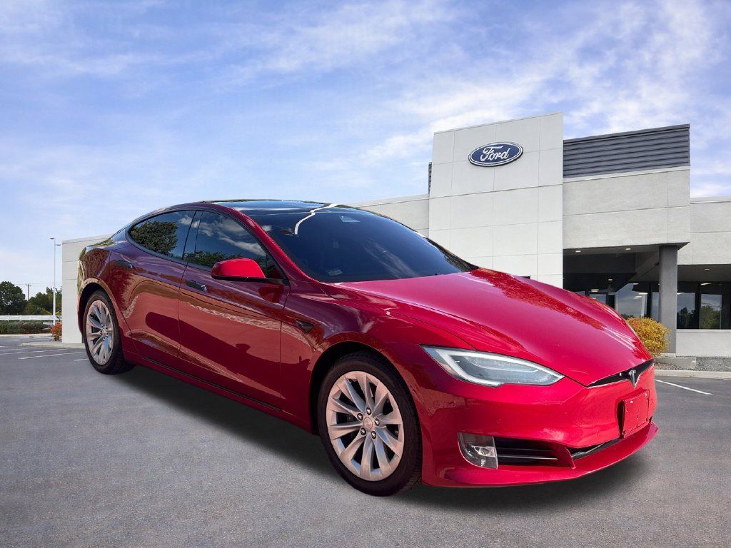 Used 2018 Tesla Model S 75D AWD/4WD image 1