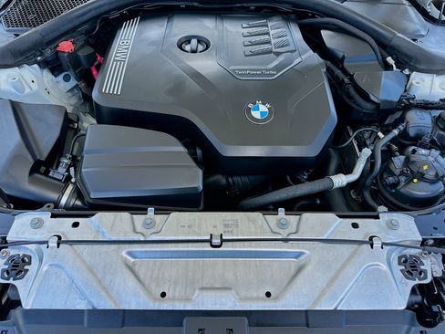 Used 2023 BMW 330i Sedan w/ M Sport Package RWD image 33