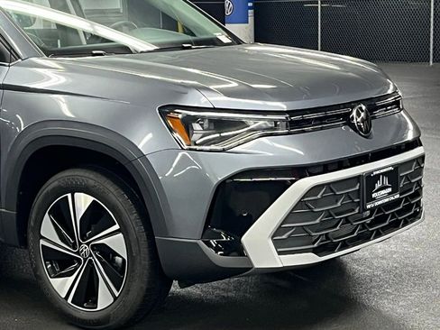 New 2026 Volkswagen Taos SE AWD/4WD image 41