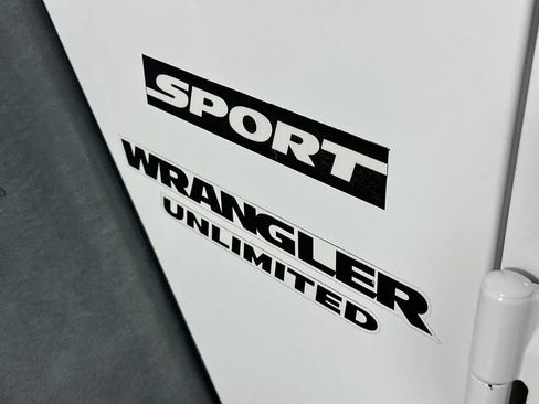 Used 2011 Jeep Wrangler Unlimited Sport AWD/4WD image 7