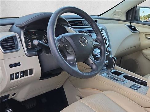 Used 2019 Nissan Murano SL w/ Cargo Package FWD image 9