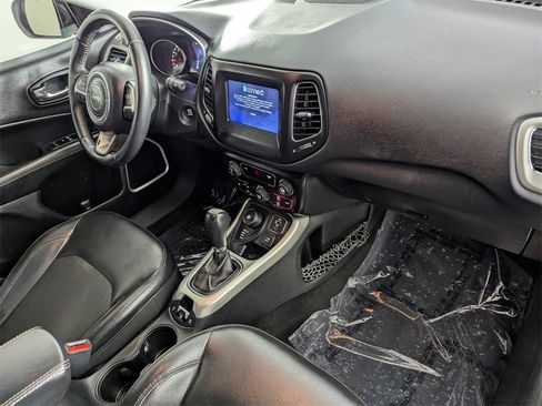 Certified 2018 Jeep Compass Latitude w/ Popular Equipment Group image 33