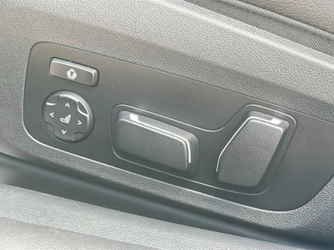 New 2026 BMW M440i Convertible image 23