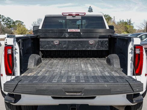 Used 2025 GMC Sierra 3500 Denali w/ Denali Reserve Package AWD/4WD image 26