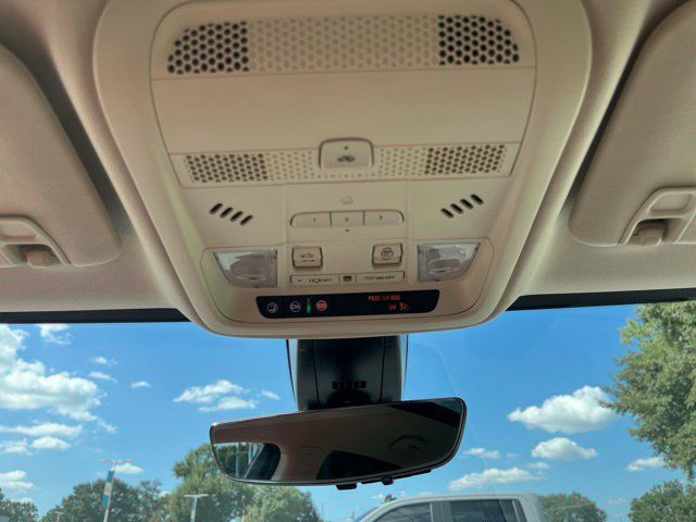Used 2023 Cadillac XT5 Premium Luxury w/ Technology Package FWD image 33