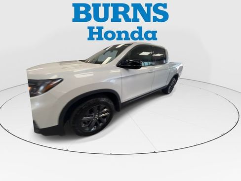 Certified 2023 Honda Ridgeline Sport image 4