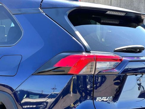 Used 2024 Toyota RAV4 XLE image 8