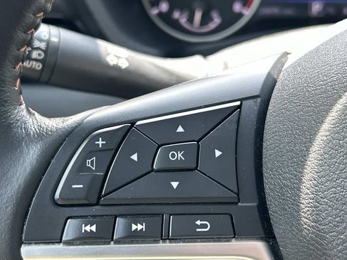 Certified 2025 Nissan Sentra SR w/ SR Premium Package FWD image 30