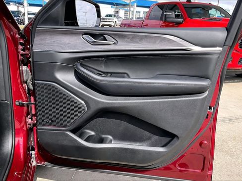 Used 2023 Jeep Grand Cherokee L Overland image 22