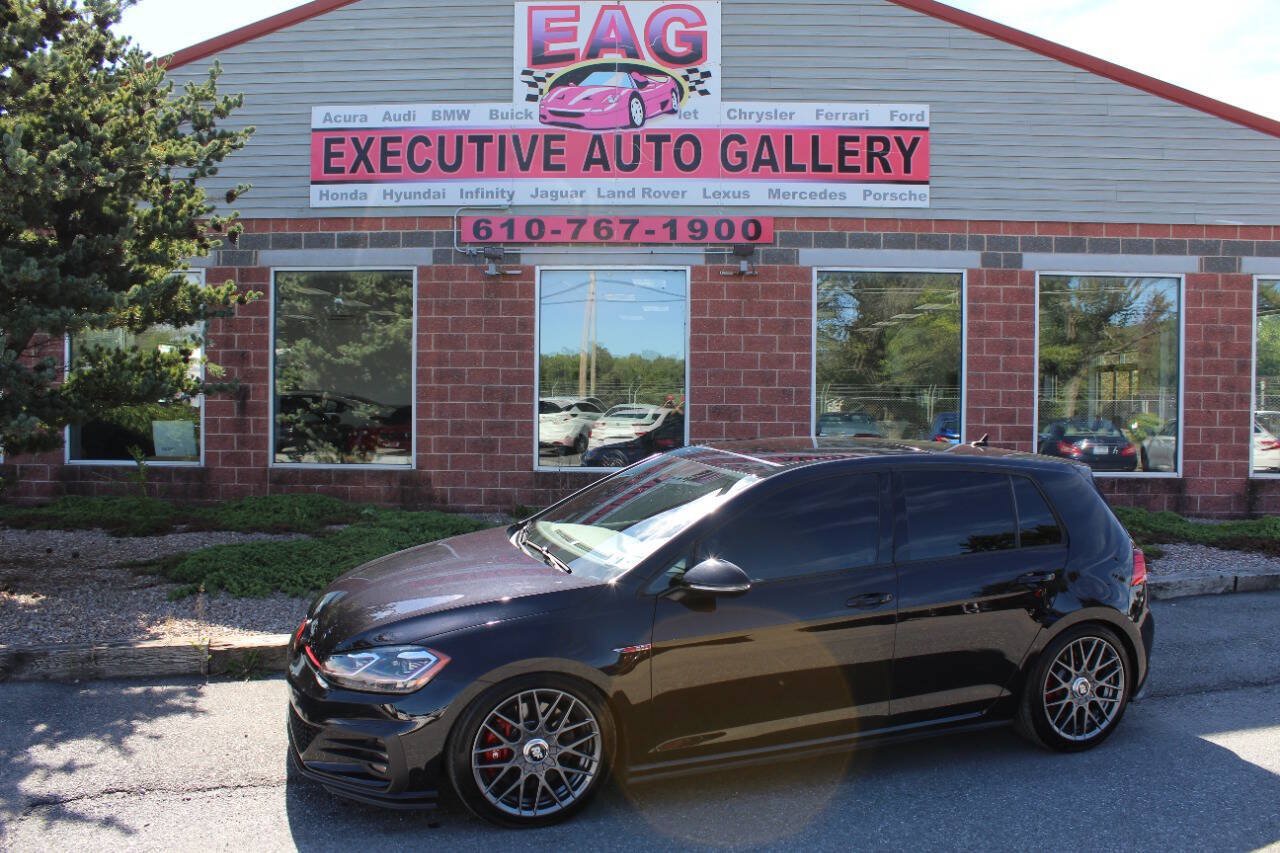 Used 2018 Volkswagen GTI SE FWD image 1