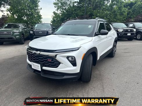 Used 2026 Chevrolet TrailBlazer RS w/ Convenience Package FWD image 4