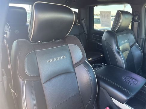 Used 2019 RAM 3500 Laramie image 13