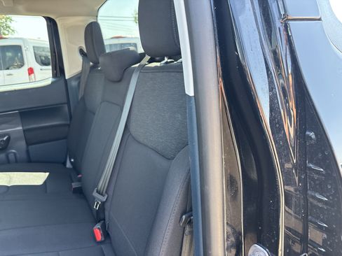 Certified 2025 Ford Maverick XL FWD image 15