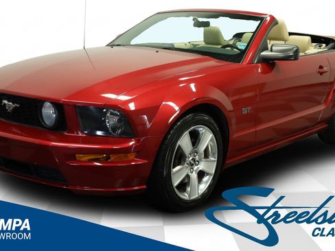 Used 2006 Ford Mustang GT RWD image 1
