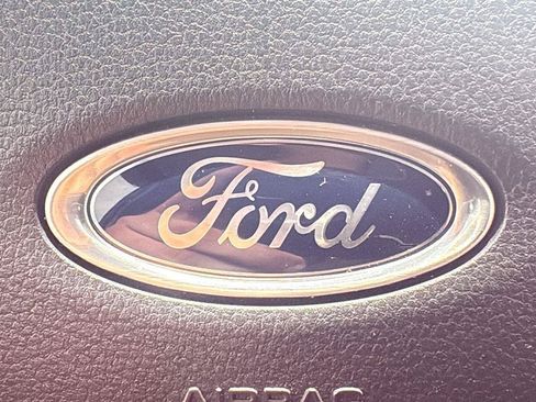 Used 2022 Ford F150 Lariat AWD/4WD image 31