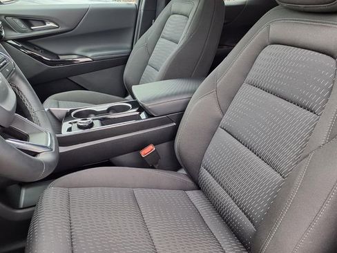 Used 2026 Chevrolet Equinox LT image 3