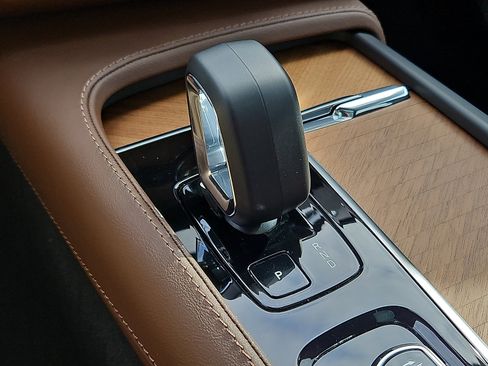 Certified 2023 Volvo XC90 B6 Plus w/ Protection Package Premier image 15