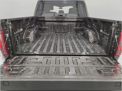 Used 2024 Ford F150 XLT w/ Mobile Office Package image 15