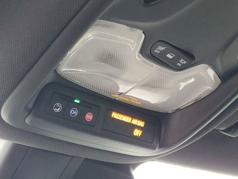 Used 2023 Chevrolet TrailBlazer RS image 21