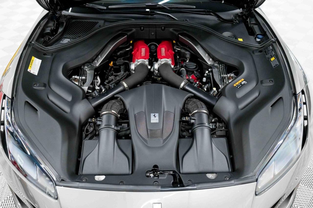 Used 2020 Ferrari Portofino RWD image 97