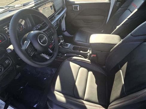 New 2026 Jeep Wrangler Unlimited Rubicon image 14