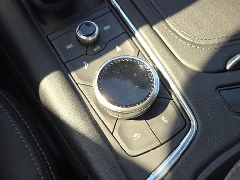 Used 2023 Cadillac XT5 Premium Luxury w/ Technology Package image 12