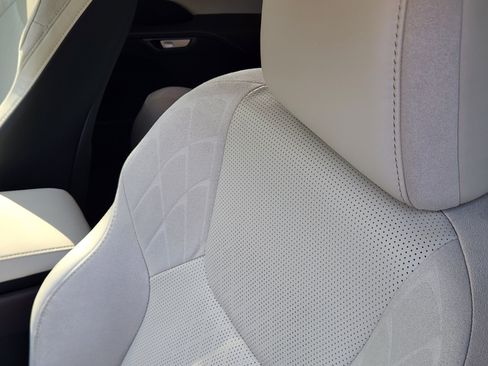 Used 2025 Lexus RX 350 FWD w/ Convenience Package image 8
