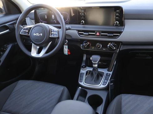 New 2026 Kia Seltos LX image 15