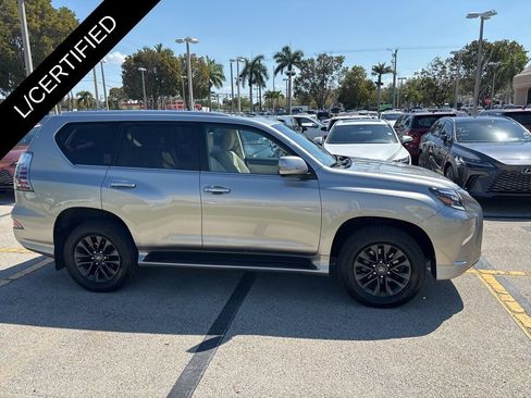 Used 2023 Lexus GX 460 Premium w/ Premium Package image 5