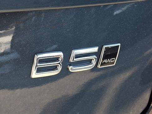 New 2026 Volvo XC90 B5 Plus image 16