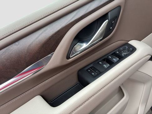 Certified 2024 GMC Yukon XL Denali AWD/4WD image 17