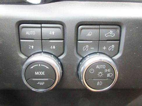 New 2026 GMC Sierra 1500 AT4X AWD/4WD image 17