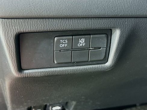 Used 2019 MAZDA CX-5 Touring image 10