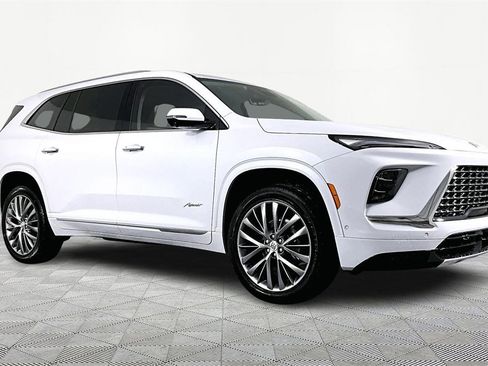 New 2026 Buick Enclave Avenir w/ Super Cruise Package image 3