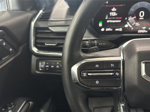 Used 2025 GMC Acadia Elevation image 31