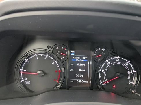 Used 2024 Toyota 4Runner SR5 Premium w/ Moonroof Package image 24