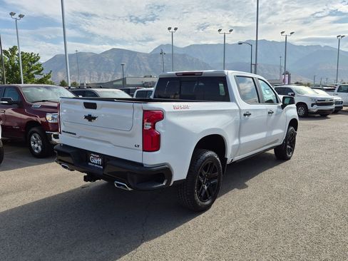 Used 2025 Chevrolet Silverado 1500 LT Trail Boss w/ Convenience Package II AWD/4WD image 3