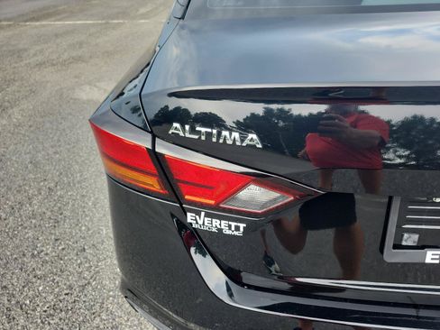 Used 2022 Nissan Altima 2.5 SV FWD image 4