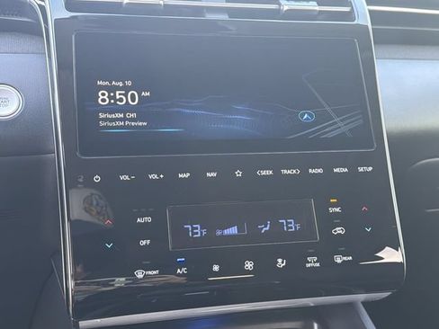 Certified 2024 Hyundai Tucson SEL w/ Convenience Package FWD image 32