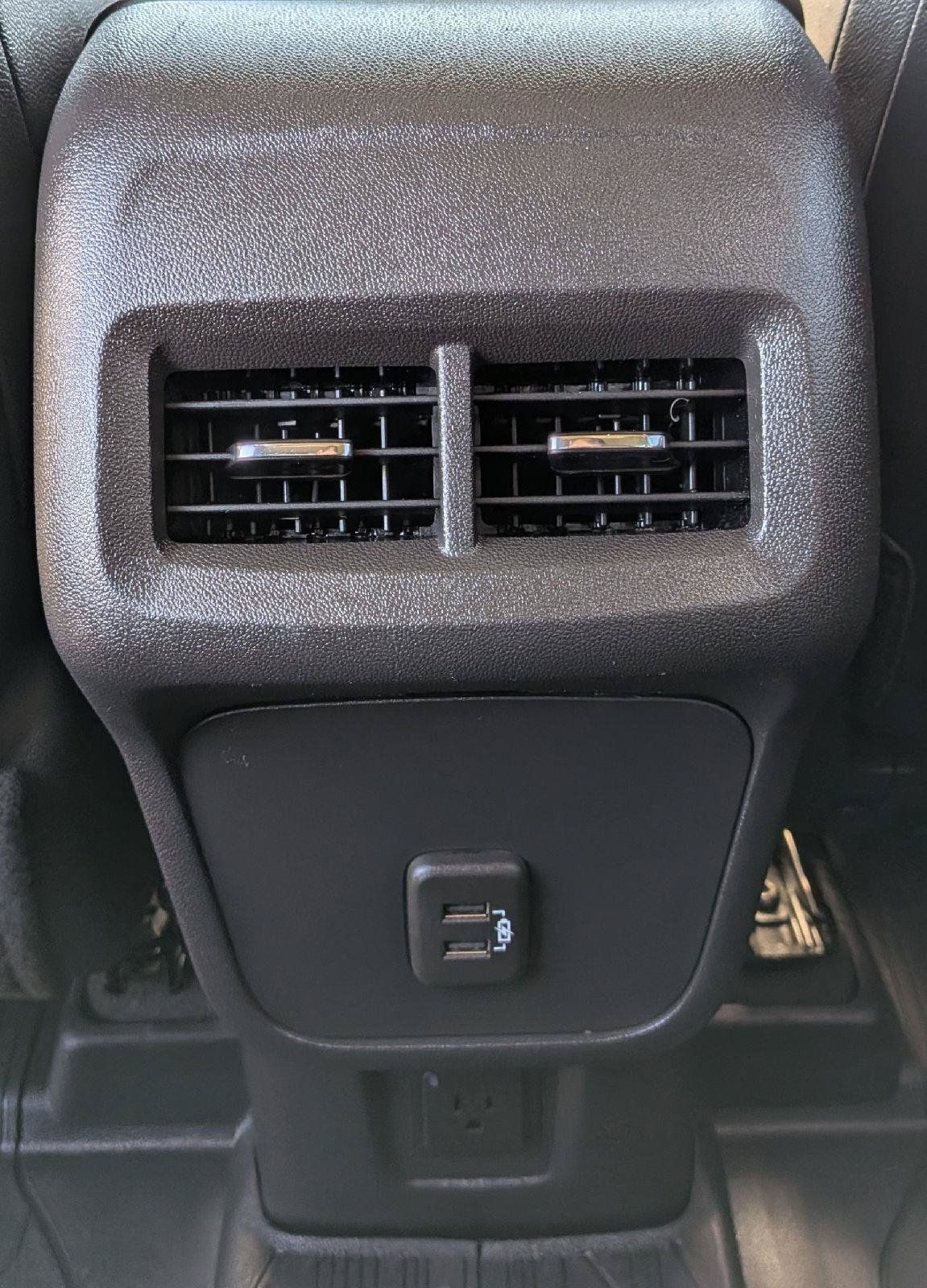 Used 2024 GMC Terrain AT4 w/ LPO, Floor Liner Package AWD/4WD image 22