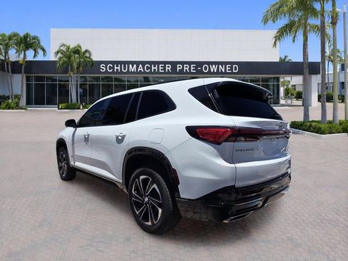 Certified 2026 Buick Enclave Sport Touring FWD image 5