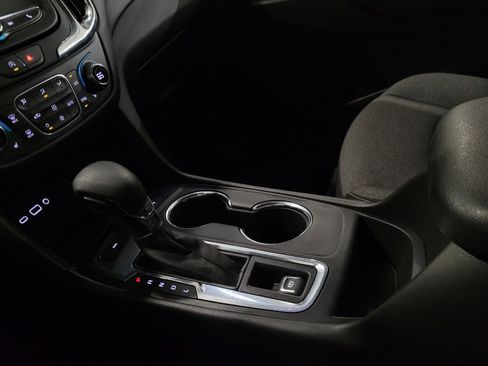 Used 2023 Chevrolet Equinox LT w/ Driver Convenience Package image 26